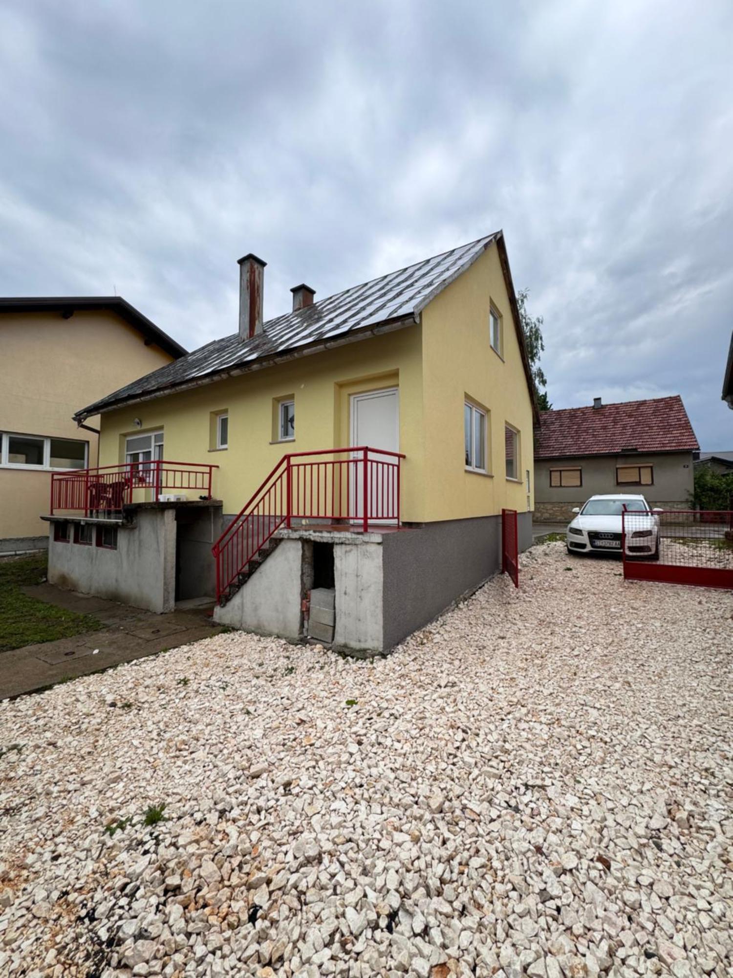 Apartman Josip Gospic Luaran gambar