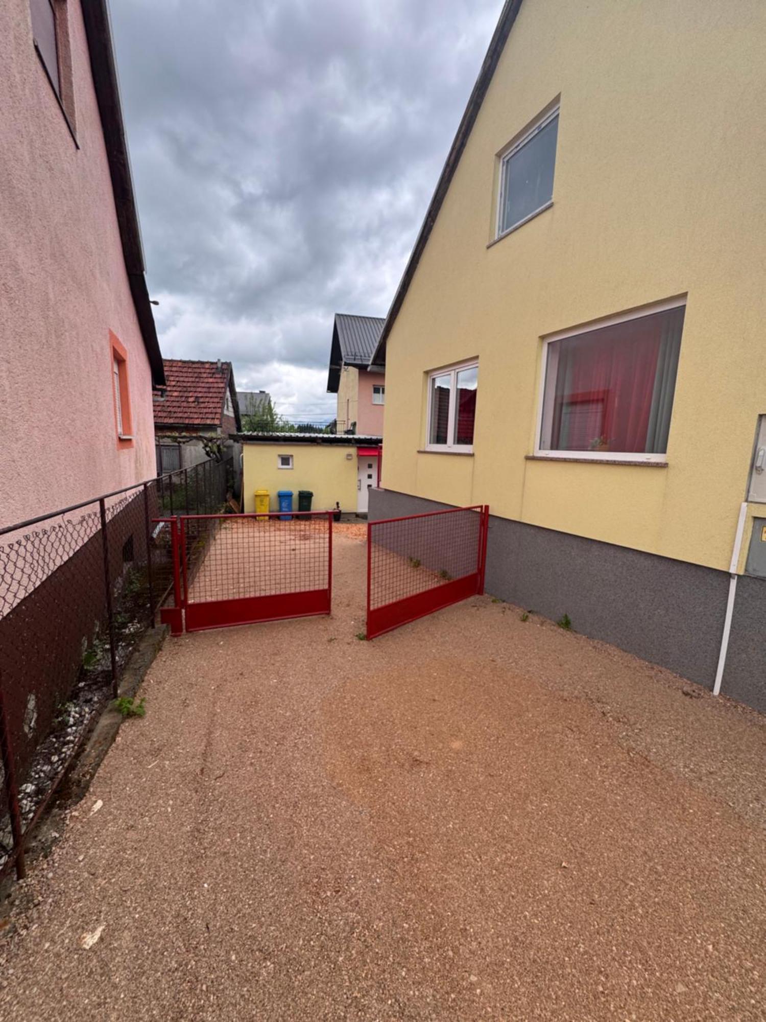 Apartman Josip Gospic Luaran gambar