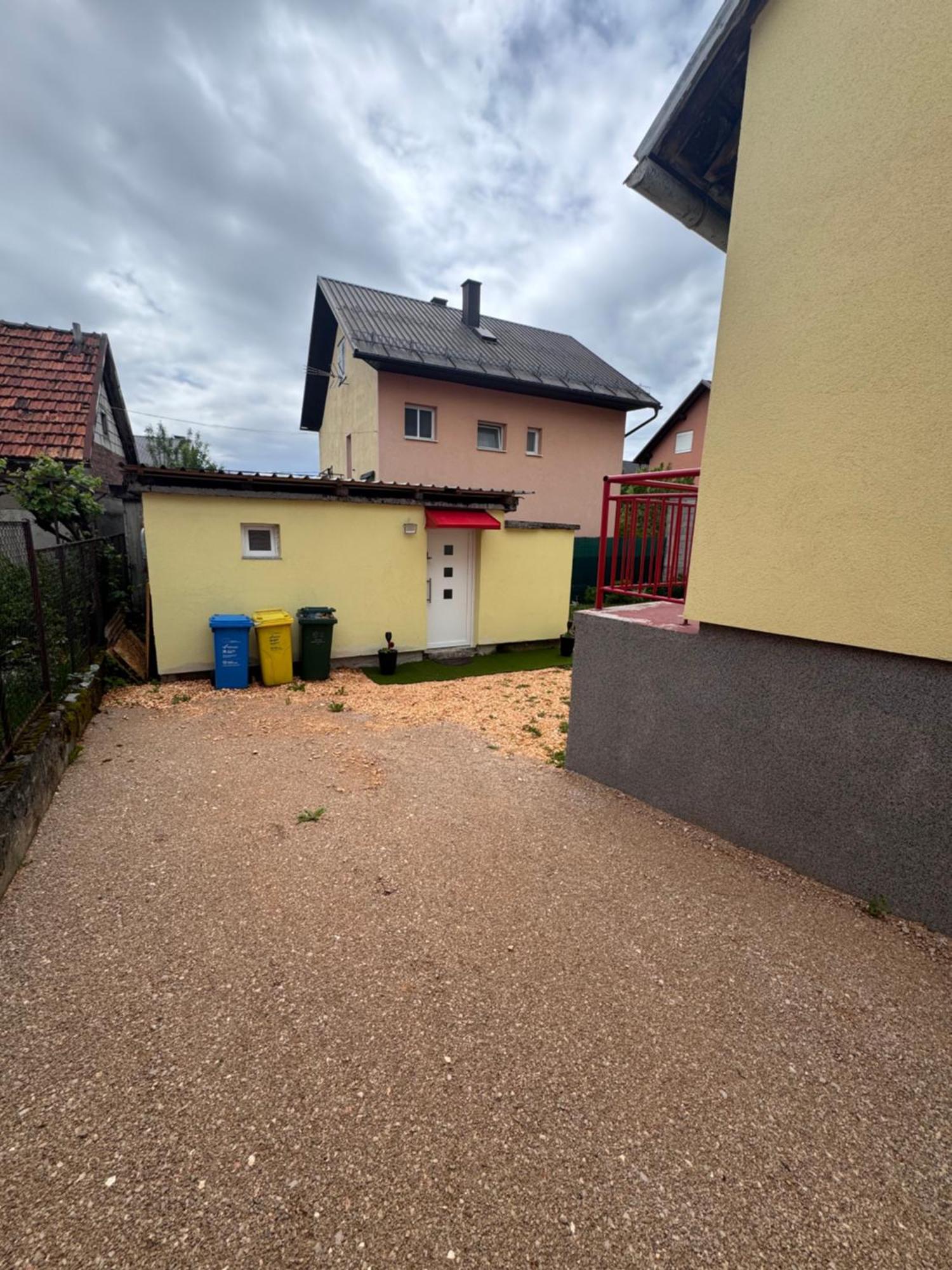 Apartman Josip Gospic Luaran gambar